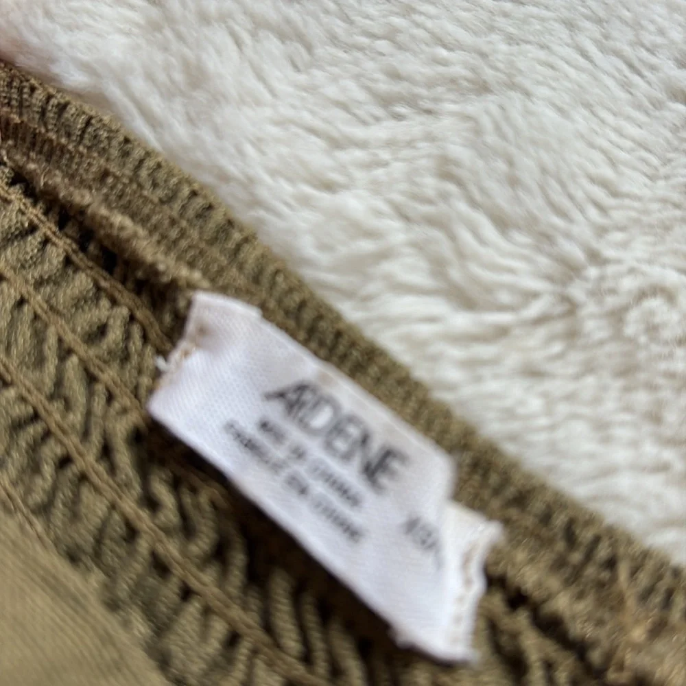 Ardene Olive Green High-Waisted Shorts | Pleated Relaxed Fit | Women’s Size XS - Picture 5 of 6